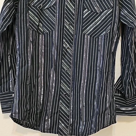 Wrangler Western Shirt size small - Picture 2 of 8